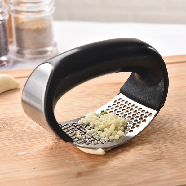 Garlic press - garlic cutter with plastic handle, professional