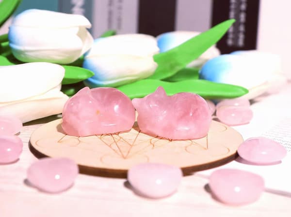 Rose Quartz Katteindretning Pink Gave Krystaller Sovende Kat Statue Sten