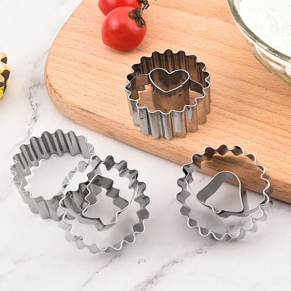 Sett med 9 Bakevareutskjærere, Juleris Molds, Rustfritt Stål