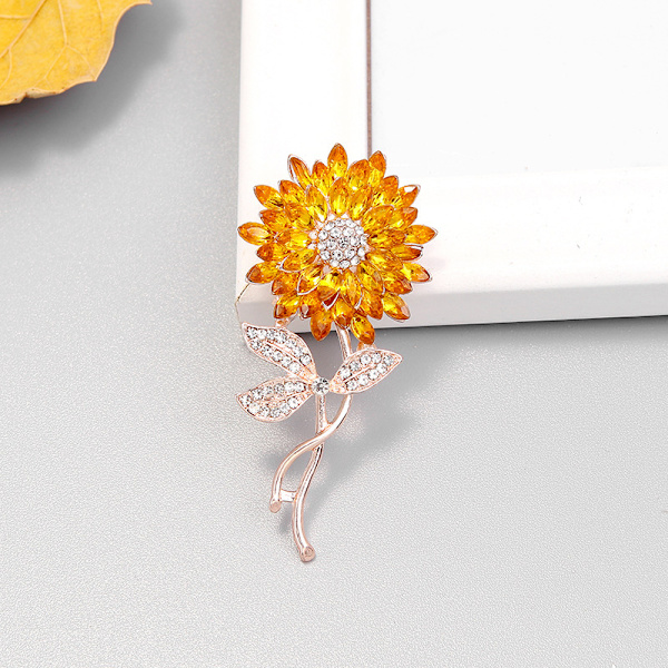 Nitarbetad solros corsage brosch för män och kvinnor mode