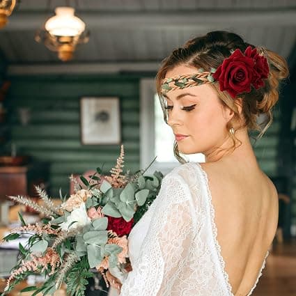 Rose Fried Dough Twist Braid Hårvinranke Garland med Strand