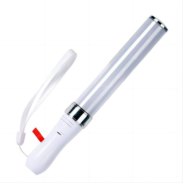 LED Glow Stick med 15 farger for festlig blink