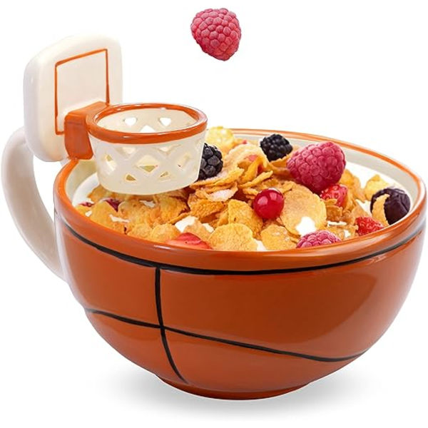 Krus med kurv i keramikk, frokostkaffe, melkekopp, kreativ kopp