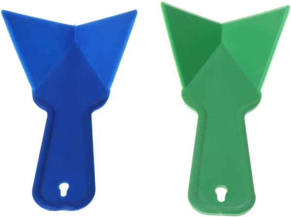 1 blå plastspackelhörnskrapa för