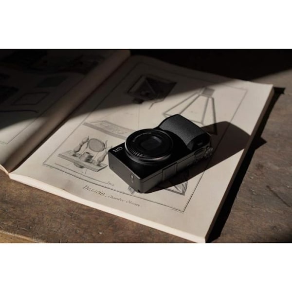 RICOH GR III Expert kompaktkamera - 24,24 MP - Full HD-video - Wi-Fi & Bluetooth - Svart