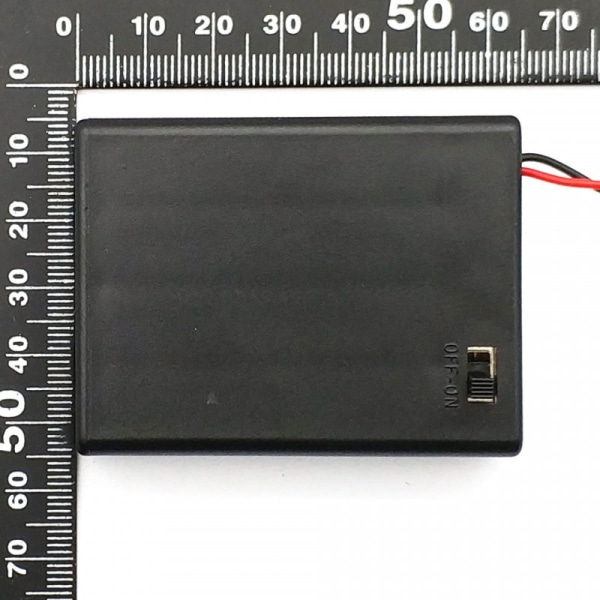 Batterikassett Batterihållare Batterilåda för 4xAAA med på/a
