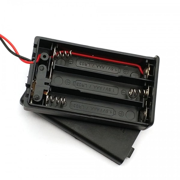 Batterikassett Batterihållare Batterilåda för 3xAAA med på/a