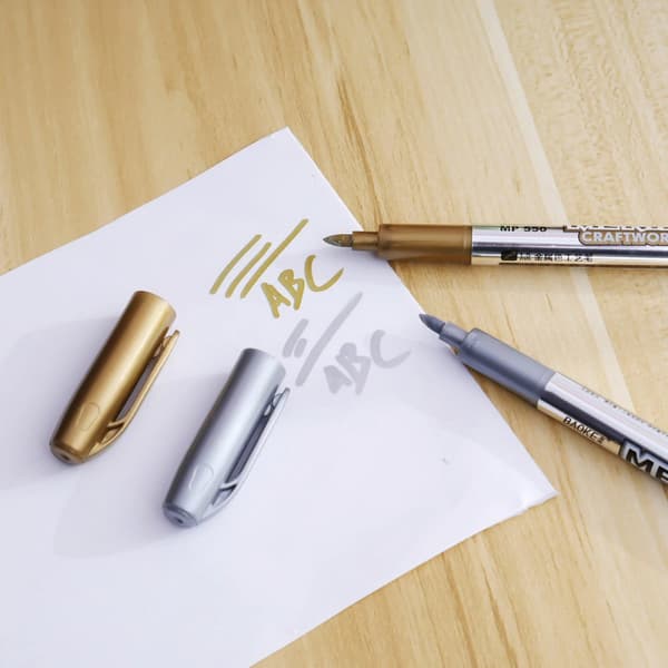 1-pack Metallic-penna, Guldpenna eller Silverpenna Silver