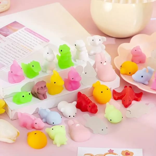 20 st Mini Squishy Leksaker för Barn - Slumpmässiga Djur Mini Squishes - Födelsedagspresent