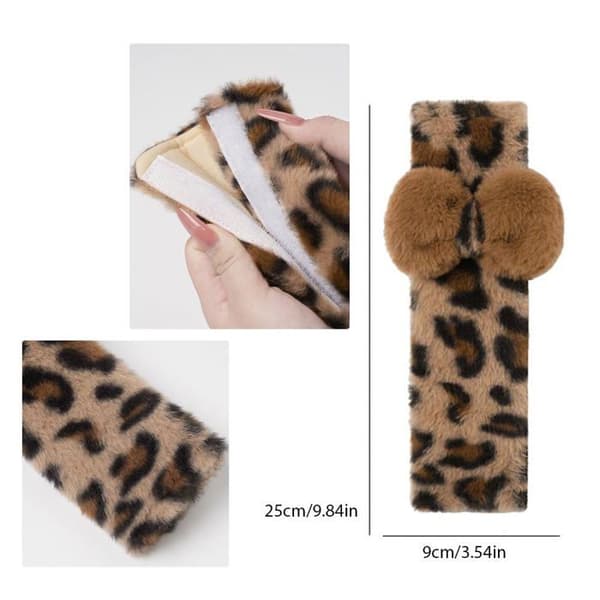 Set med 2 bälteskydd – Snygg knutdesign med leopardtryck; i mjukt och fluffigt material.