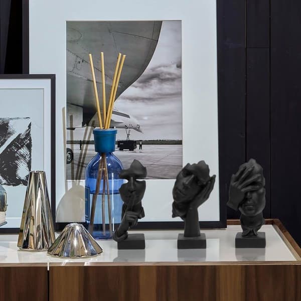 Sæt af 3 statuer "Tænker" – Dekorativt objekt i abstrakt kunst "Tavshed er guld" (Sort)