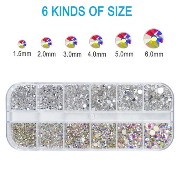Strass kit til neglekunst (2.400 stykker) – Inkluderer en opbevaringsboks, en dotting pen og en pincet.