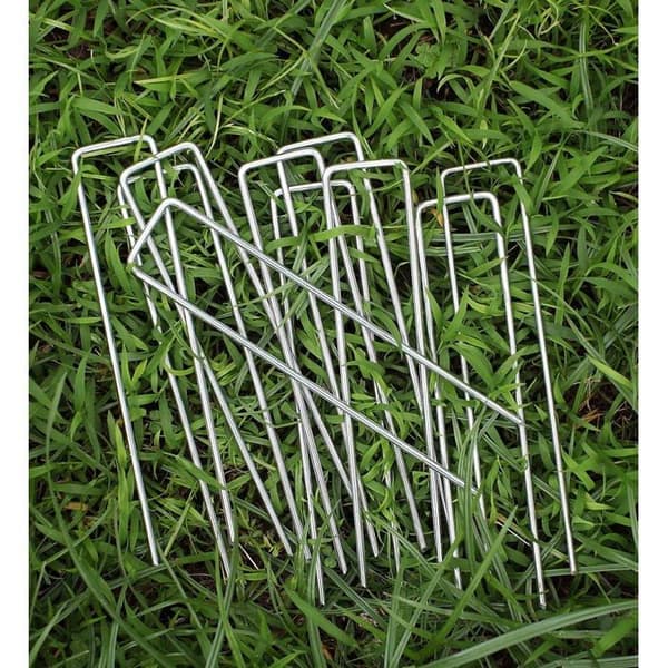 Robusta trädgårdsstaplar i galvaniserat stål för att fästa marktäckningsdukar och nät (10-pack, 15 cm)