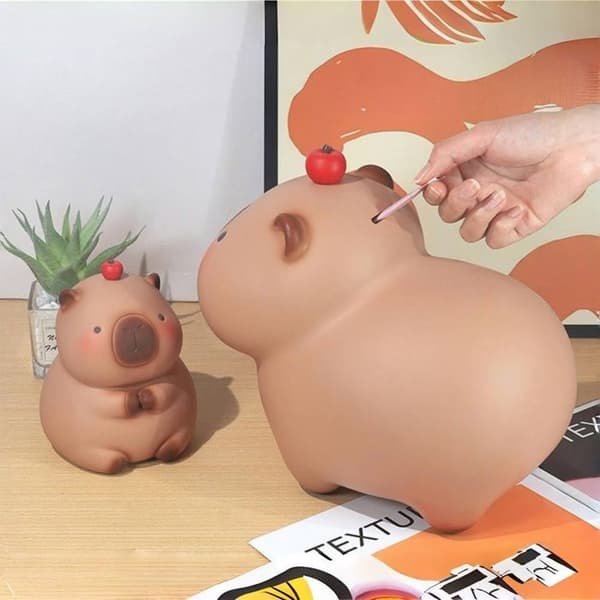 Spargris - SONGHUI - Kapibara - Orange - Stor 18,5×23,5×26,5 cm - Bageste åbning & gummipropp Apelsin