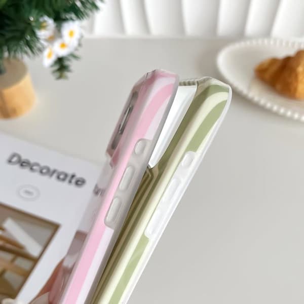 Cover til iPhone 17 Pro – Smuk stribet mønster, i blød TPU, tynd og stødabsorberende (Rosa)