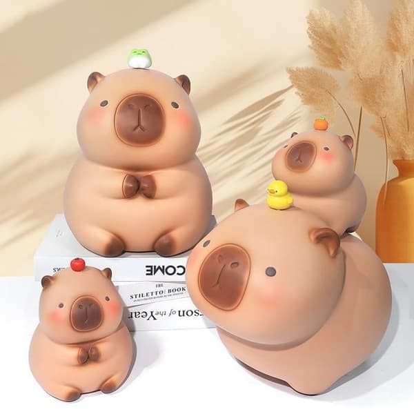 Spargris - SONGHUI - Kapybara - Orange - Storlek 18,5×23,5×26,5 cm - Bakfack & gummipropp Apelsin