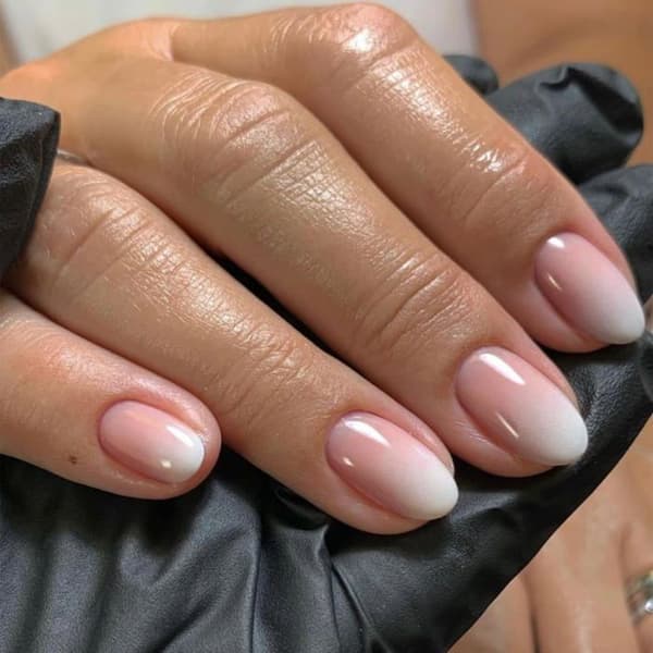 Falske negle - Fransk manicure med gradient - Gradient rosa - Kort oval form - 24 stykker gradientros