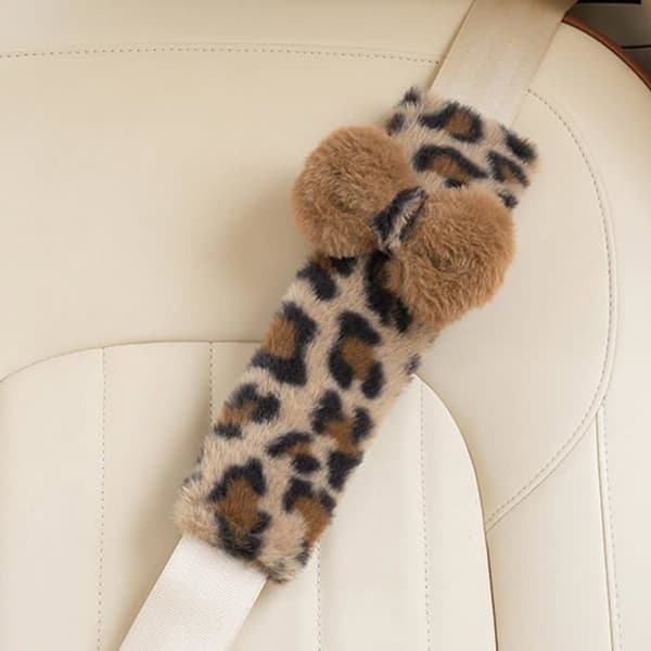 Set med 2 bälteskydd – Snygg knutdesign med leopardtryck; i mjukt och fluffigt material.
