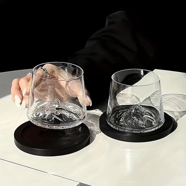 Whiskyglas i krystal - FORSTØR - Mount Fuji (sæt af 6) - Blyfri - Relieffod - Transparent Transparent