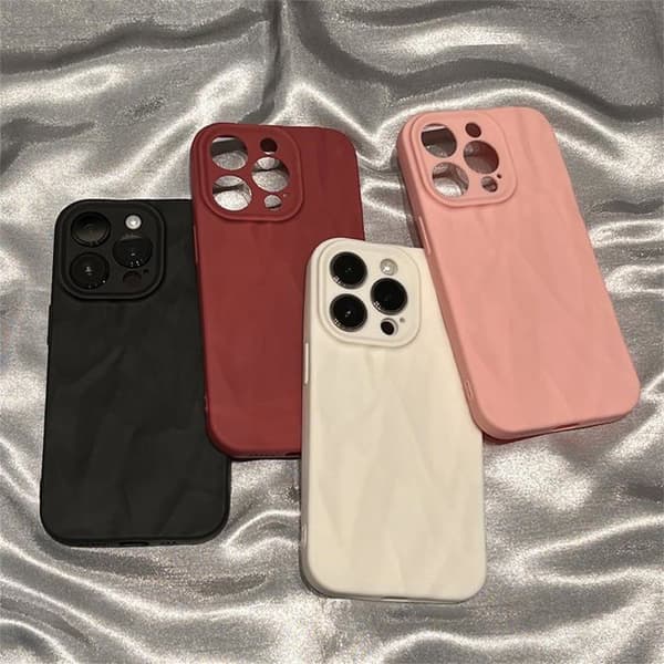 Valkoinen silikonikuori iPhone 15 Pro Max:lle