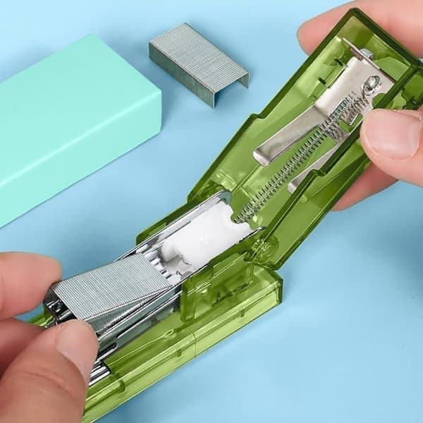 SONGHUI Mini häftapparat - Transparent vit (häftklamrar ingår)