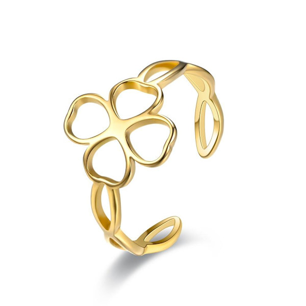 Lägg till en touch av Whimsy: Cut-Out Clover Arrow Ring - Unik, gyllene fyrklöver