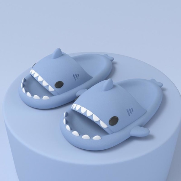shark tofflor shark slippers plasttofflor blå 40/41