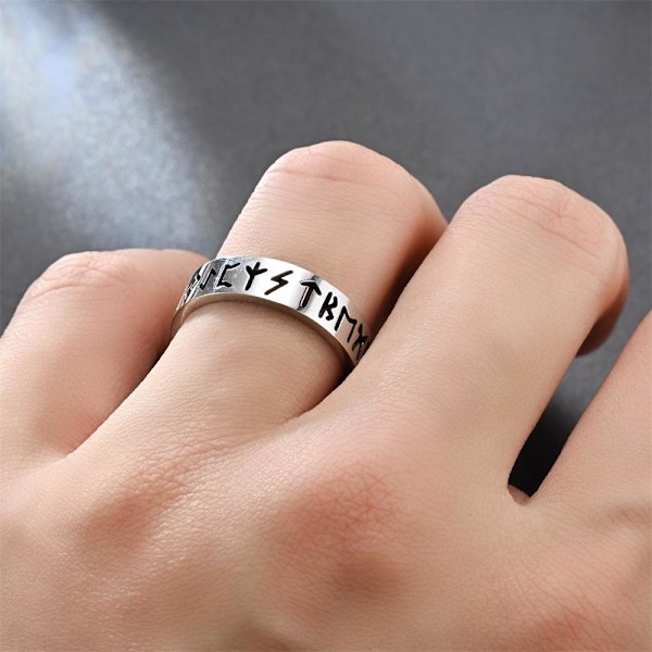 Nordic Rune Herrring i rostfritt stål - bestående symbol för sty 6mm guld nr 11