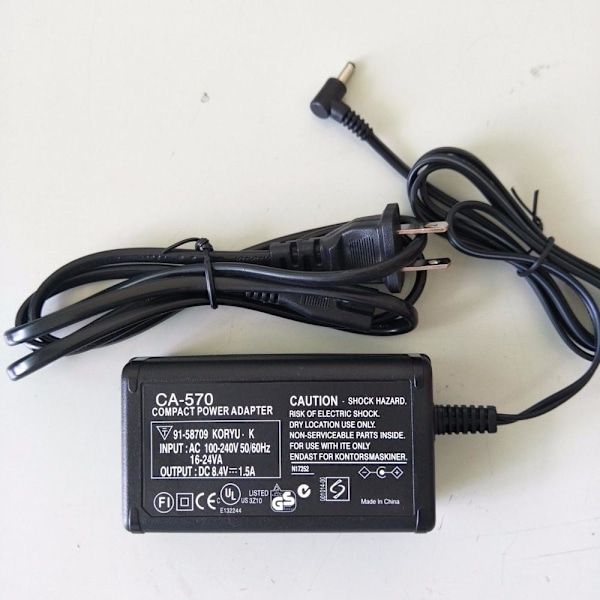Canon CA-570 Netstrømsadapter Oplader til kameraer HFM400 HFM32 XA20 XA sort Sæt i to dele