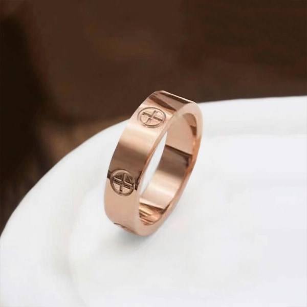 Glat kors graveret ring | Elegante symbolske smykker til mænd og 5mm stål farve kryds nr. 8