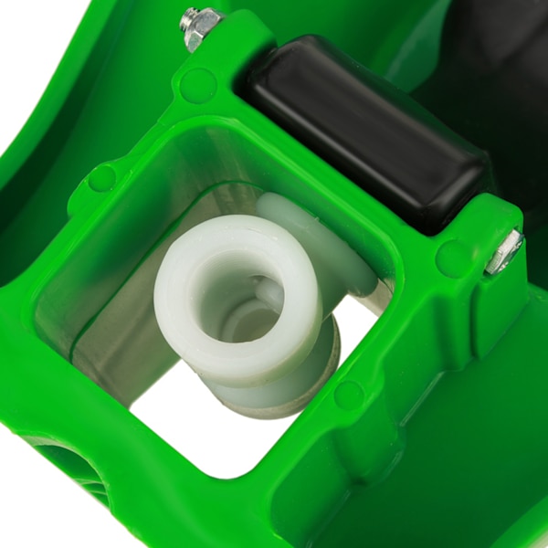 Automatisk vattenbehållare i plast med munstyckesbrytare för får och kor