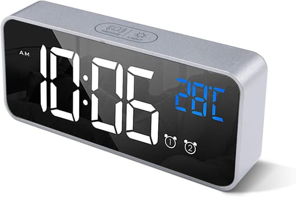 Digital väckarklocka med stor LED-temperaturdisplay Bärbar spegelväckarklocka Silver