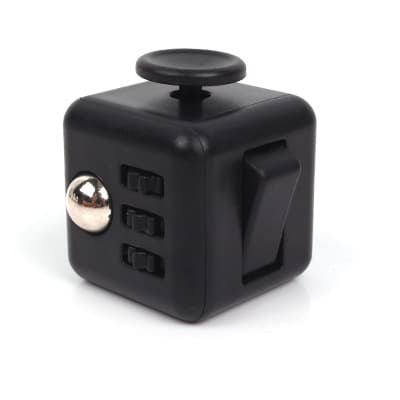 Fidget Cube Legetøj 6 Sider Håndlegetøj Hver Dag Bære Fiddle Cube Hjælper med at Lette Stress Angst ADHD Autisme for Voksne Helt Sort