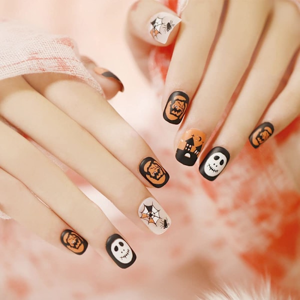 Halloween Nagelkonst Set, Tryck På Naglar med Spindelnätsdesign och Dubbelstrukturerad Design för Salongskvalitetsmani, 24st Svarta Akryl Återanvändbara Falska