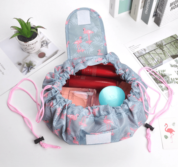 Flamingo farve, kosmetiktaske, makeuptaske, et-trins snøredesign