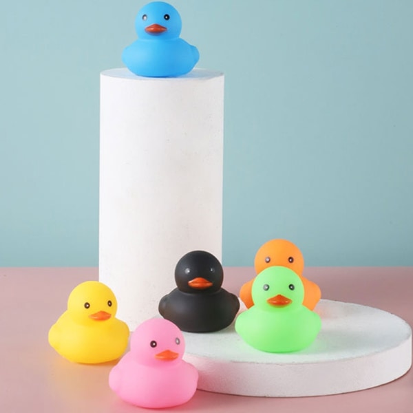 Baby Bath Toys e olored Little Yellow Duck Baby Gave Baderom - Perfet C