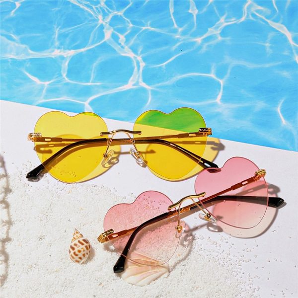 Heart Sunglasses Naisten aurinkolasit CLEAR BLUE- Perfet Clear Blue