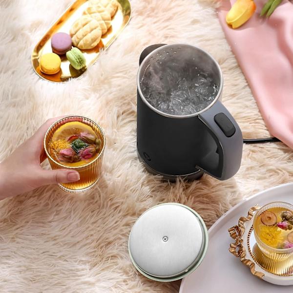 Kogende Vandkoger i Rustfrit Stål, Mini Rejsekoger til 0,8 Liter, 600 Watt Elektrisk Vandkoger, Dobbeltlagsdesign, Overophedningsbeskyttelse, Hurtig Kogningsfunktion, Stille white