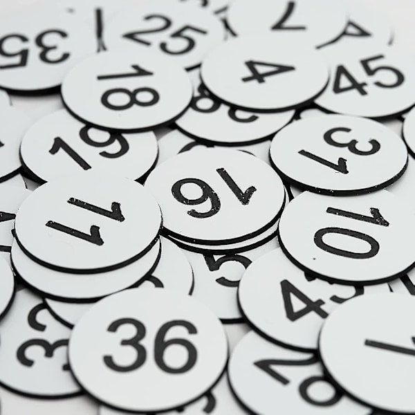 Nummererte merkelapper - Graverte nummererte merkelapper, ID-merkelapper, nøkkelmerkelapper uten hull - Perfekt 51-100 White