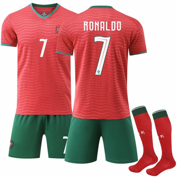 Portugals hjemmedraktsett for VM 2026, nummer 7, Ronaldo 22