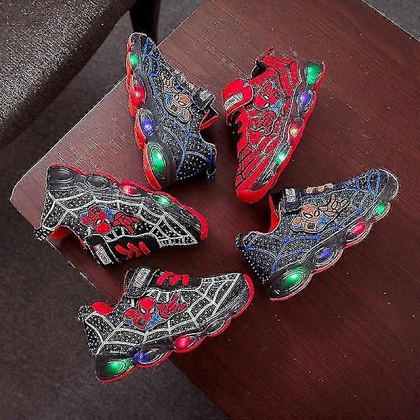 Barn Sportskor Spiderman Lysande Sneakers Barn LED Självlysande Skor för Pojkar - Perfekt Red 32
