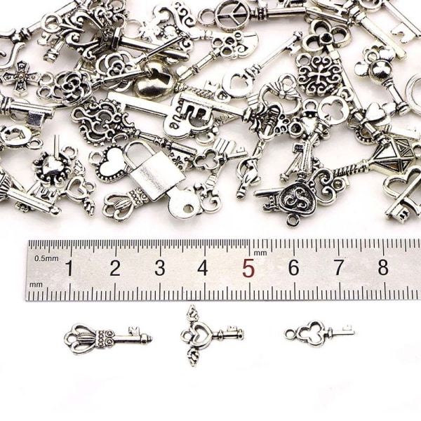 50 st blandade antika tibetanska silversmycken nyckelberlocker - Perfet