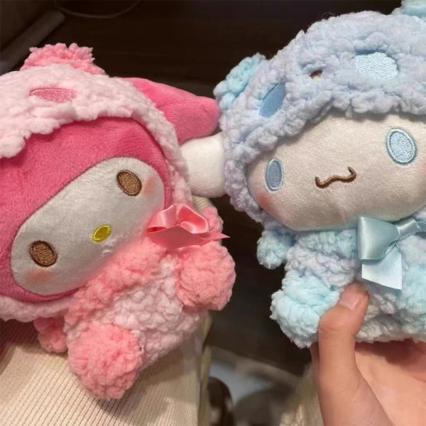 My Melody Cinnamoroll Kuromi Sanrio Toy Plyschdocka fylld med presenter - Perfet Cinnamon Dog