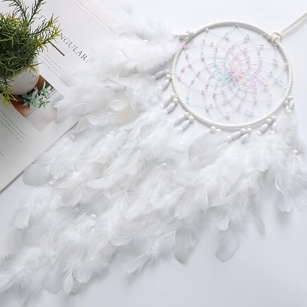 LED-drømmefanger til børn vægskilt Hvide fjer Drømmefanger med lyse perler Boho-indretning Vævet kunstornament Håndlavet gave til børneværelset