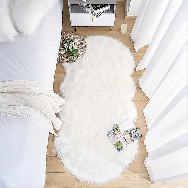 Ultramjuk fluffig matta i fuskfårskinn - Perfekt White 60*180cm