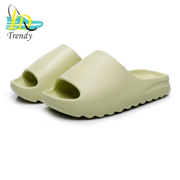 Brugerdefinerede engros sandaler i blank farve til mænd Slips Foam Runner Sneaker Sneaker Slippers Mænds sandaler Sliders Sko - Perfet