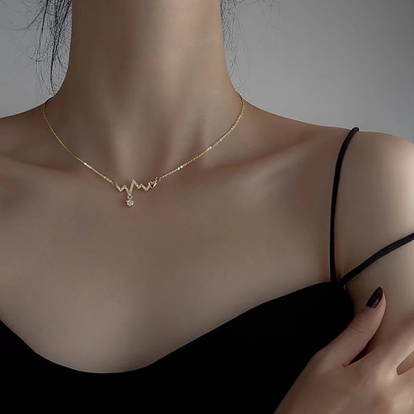 New Fashion Dam Shiny Heartbeat Nyckelbenskedja Halsband för W - Perfet Gold