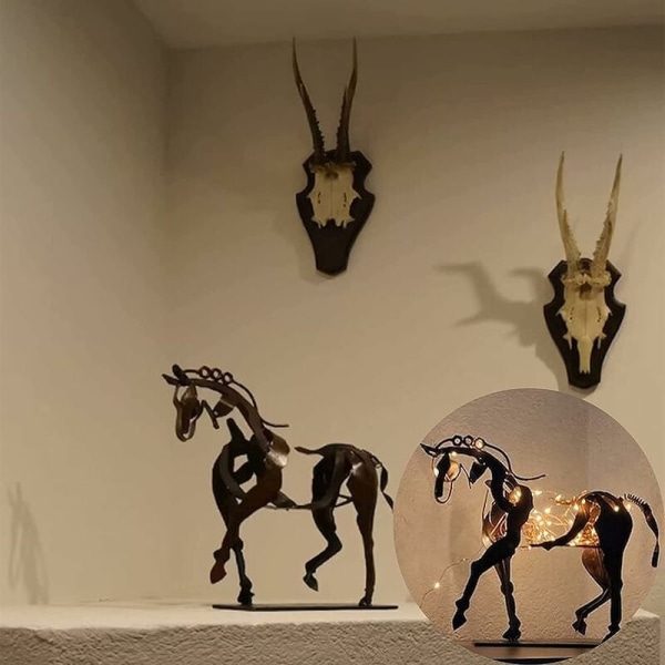 Metallihevosveistos Adonis Ornament Decoration, 3D Käsintehty harjakattoinen hevonen, Maalaismainen seisova Cowboy-hevospatsas, Ratsastuslahja - Perfet