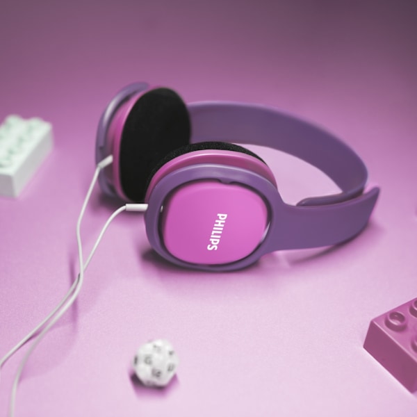 Philips Hörlur för barn. Begr. maxvolym. Sladd. Rosa Rosa