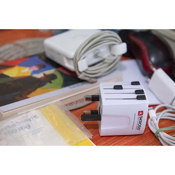 SKROSS World Adapter MUV Micro